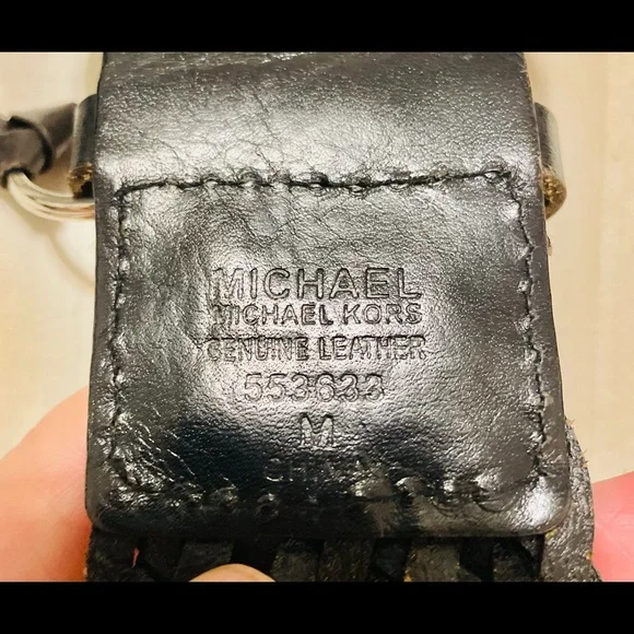 Mk belt woven in 9/10 rating in great condition display picture 2